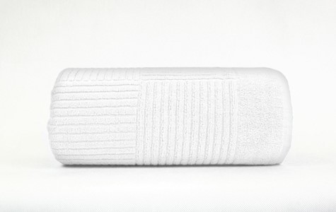 ENIGMA FROTEX RĘCZNIK 70x140 BIAŁY 450