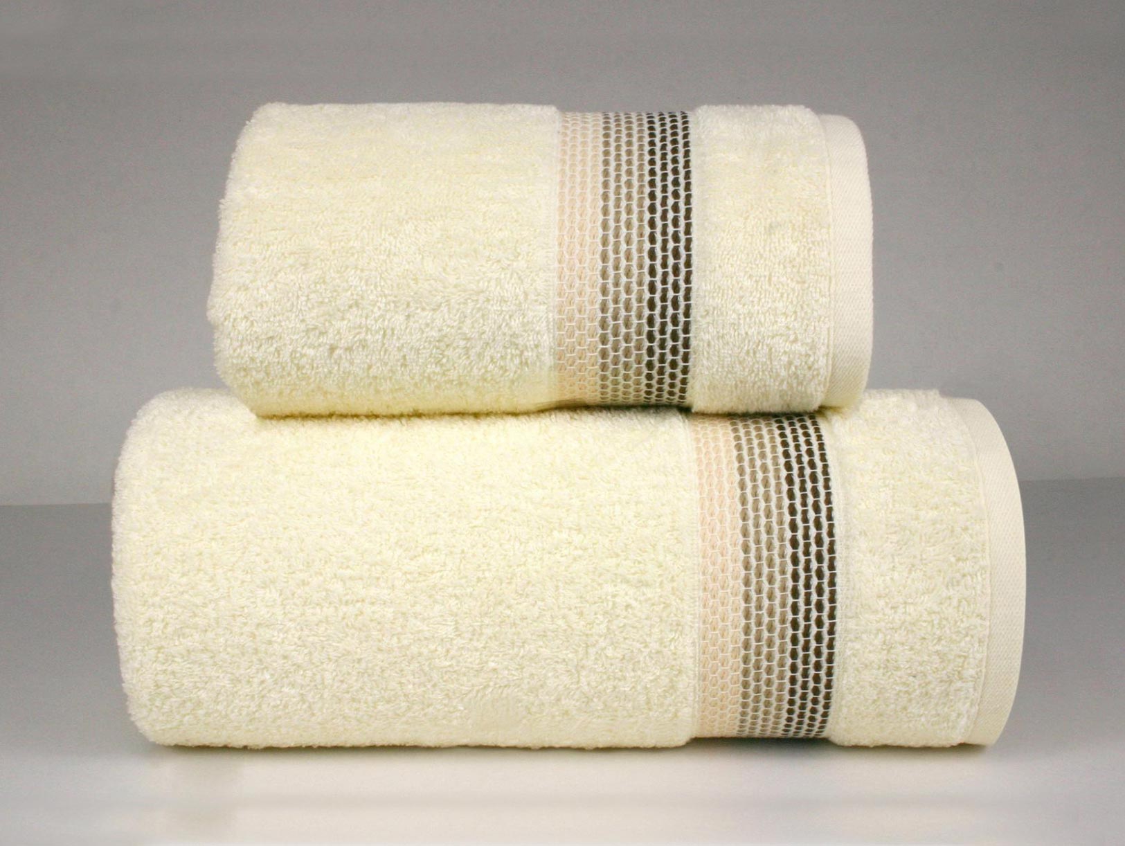 OMBRE FROTEX RĘCZNIK 50x90 KREMOWY 450