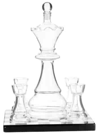 CHESS WHISKY SET 1+4 + SZACHOWNICA